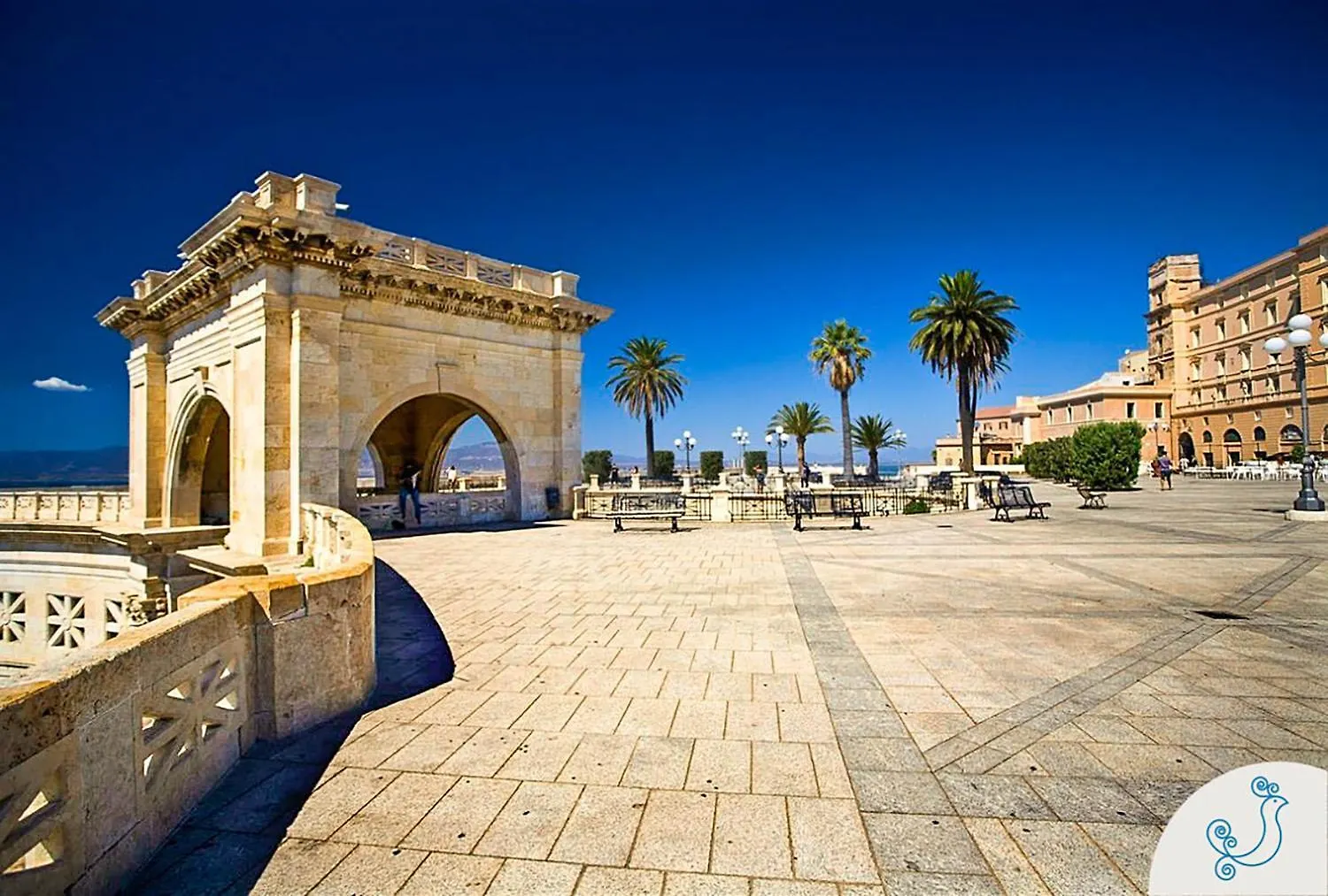 San Diego - Bright And Colourful Loft With Cathedral View Cagliari Włochy