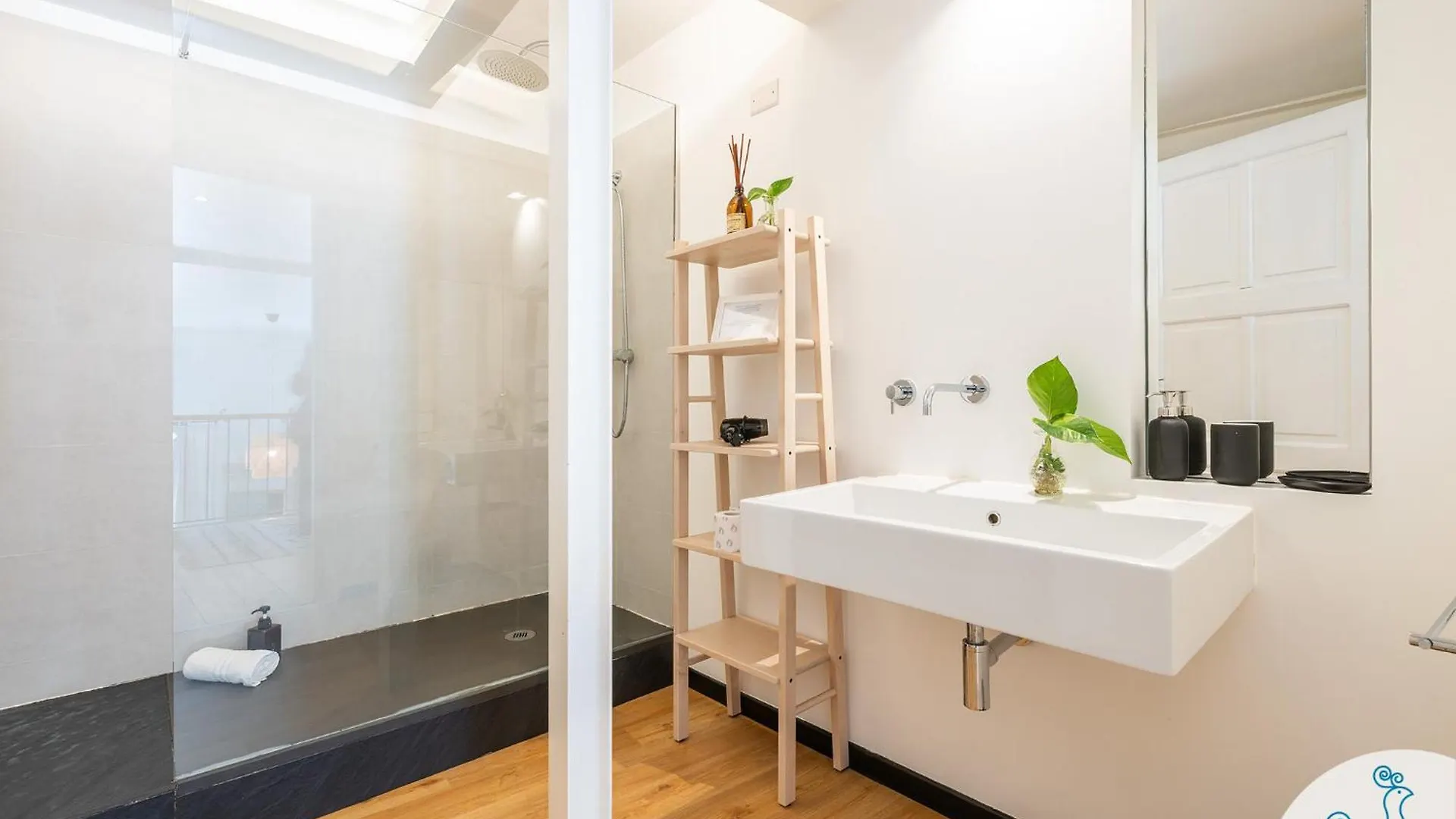 Apartament San Diego - Bright And Colourful Loft With Cathedral View Cagliari Włochy